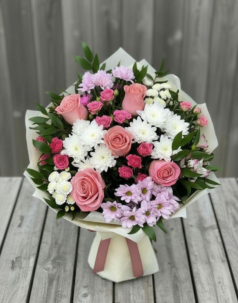 Букет цветов из: Альстромерии, Гвоздики, Розы и Хризантемы в Супсех