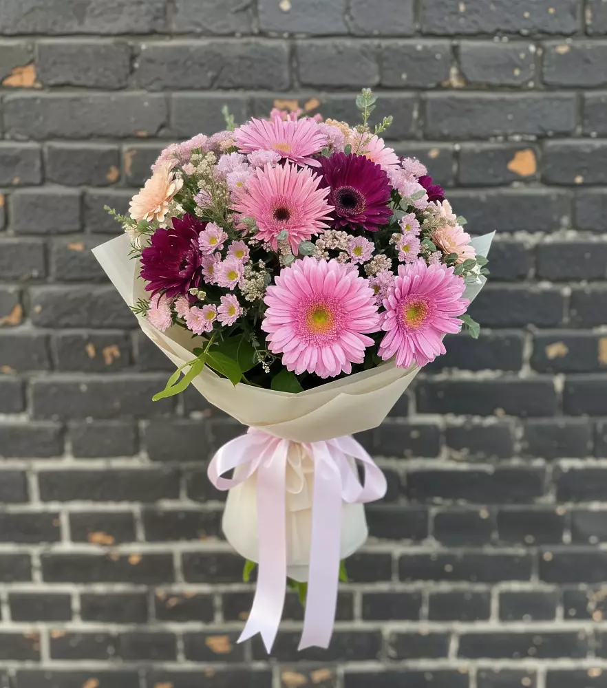 Букет цветов из: Герберы и Хризантемы в Супсех