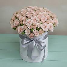 Цветочная композиция из Розы в шляпной коробке в Супсех