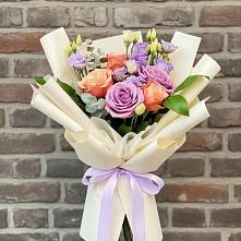 Букет цветов из:  Лизиантусы и Розы в Супсех