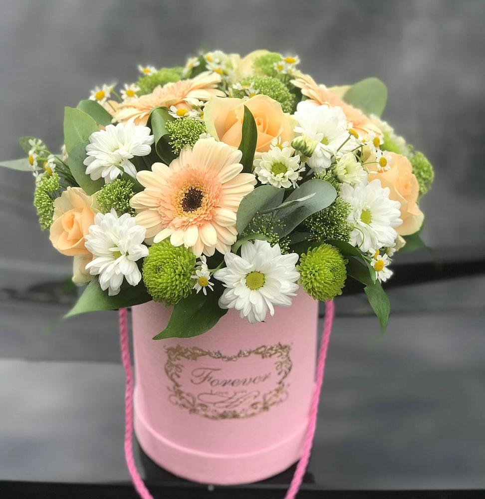 Цветочная композиция из Розы, Герберы и Хризантемы в шляпной коробке в Супсех