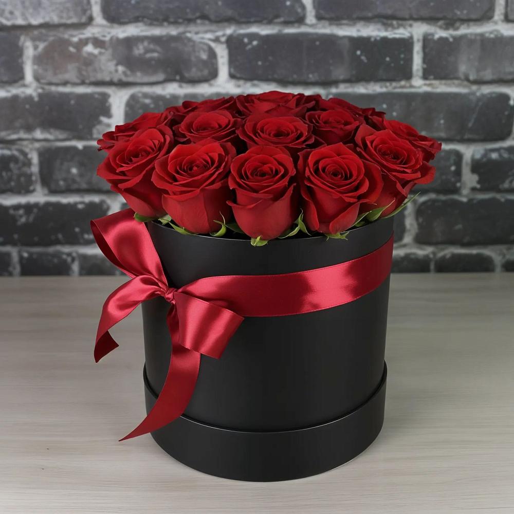 Цветочная композиция из Розы в шляпной коробке в Супсех