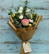 Букет цветов из:  Розы и Лизиантусы в Супсех
