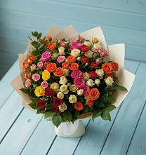 Букет Микс из разноцветных кустовых роз в Супсех